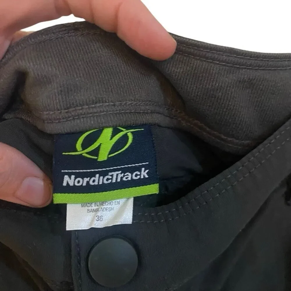 NordicTrack shorts size 36 pockets